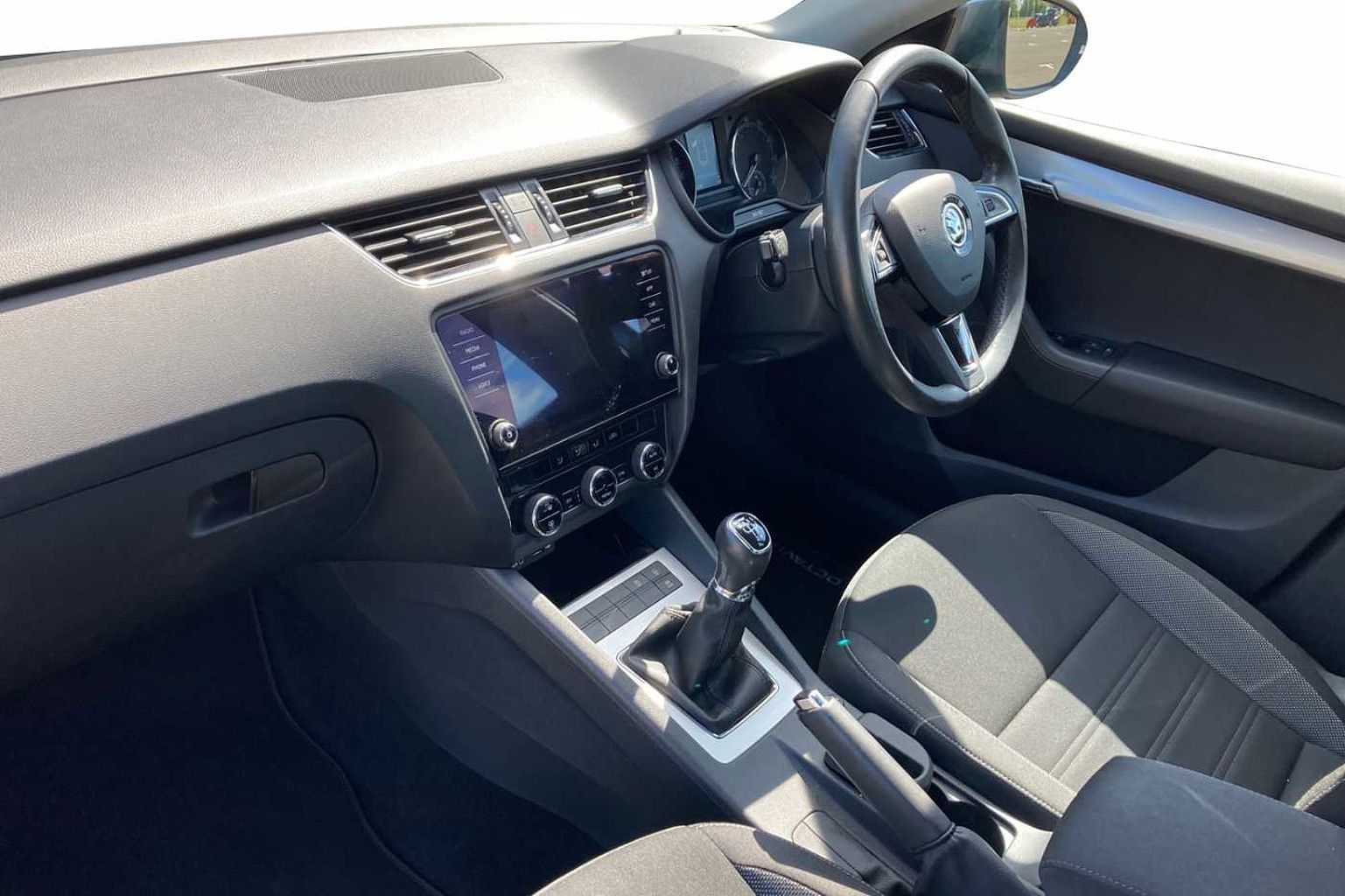 SKODA Octavia Hatchback 1.6 TDI SE 115 PS