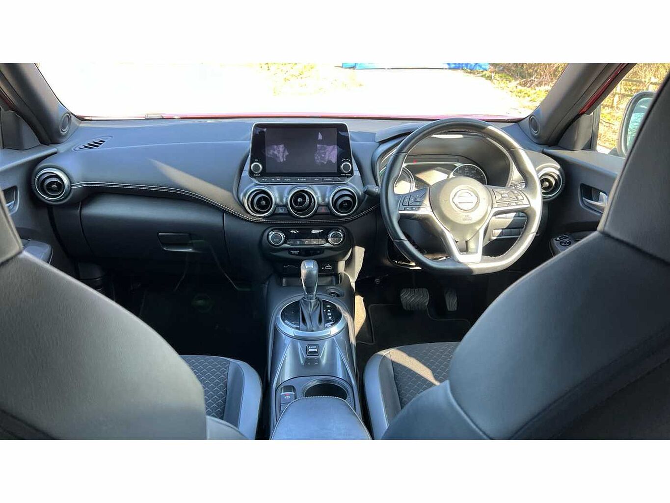Nissan Juke 1.6 (143ps) Hybrid N-Connecta Auto
