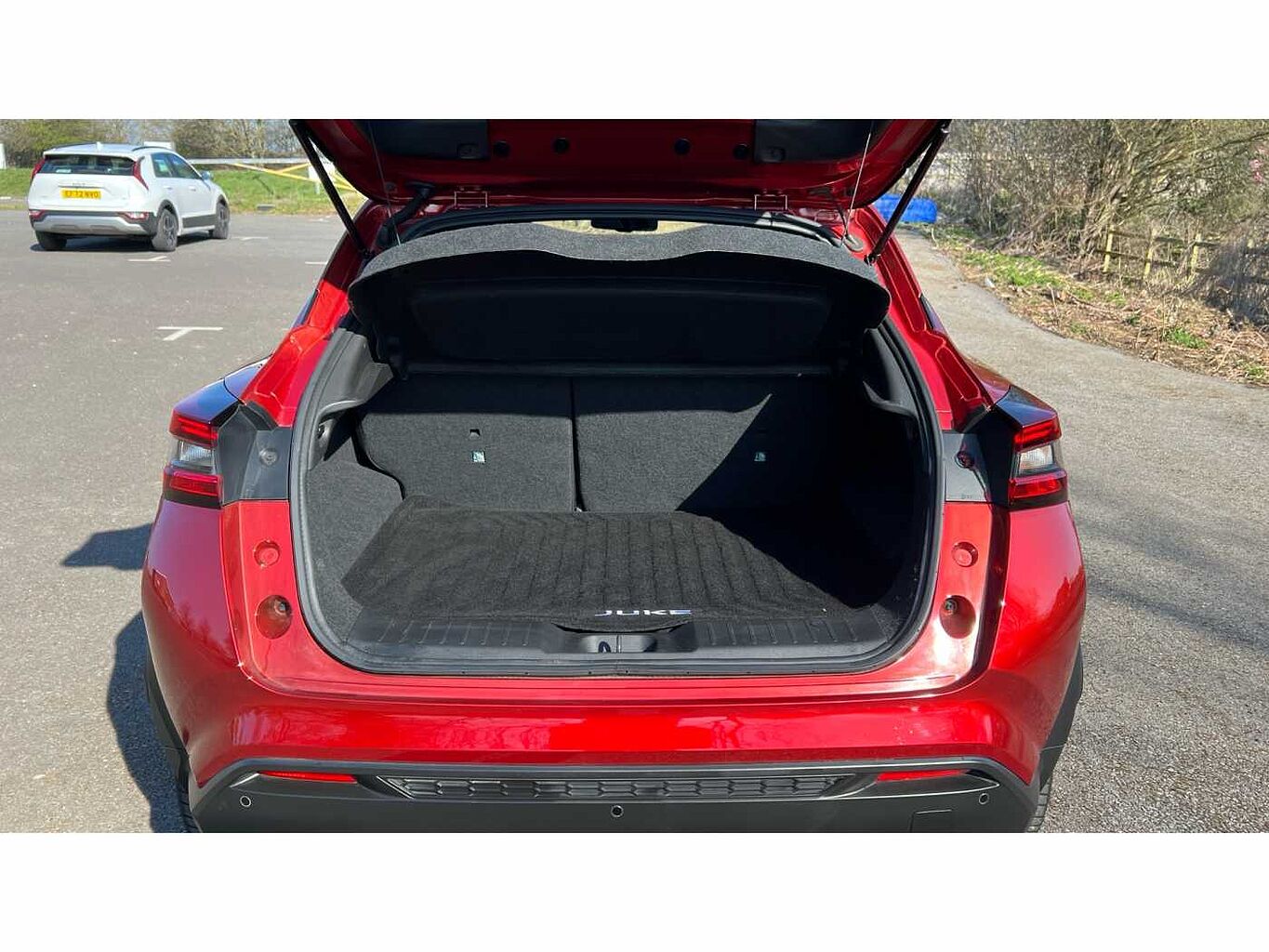 Nissan Juke 1.6 (143ps) Hybrid N-Connecta Auto