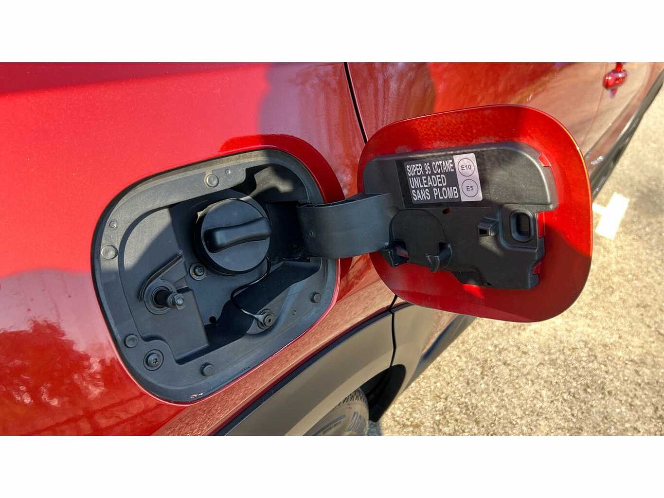 Nissan Juke 1.6 (143ps) Hybrid N-Connecta Auto