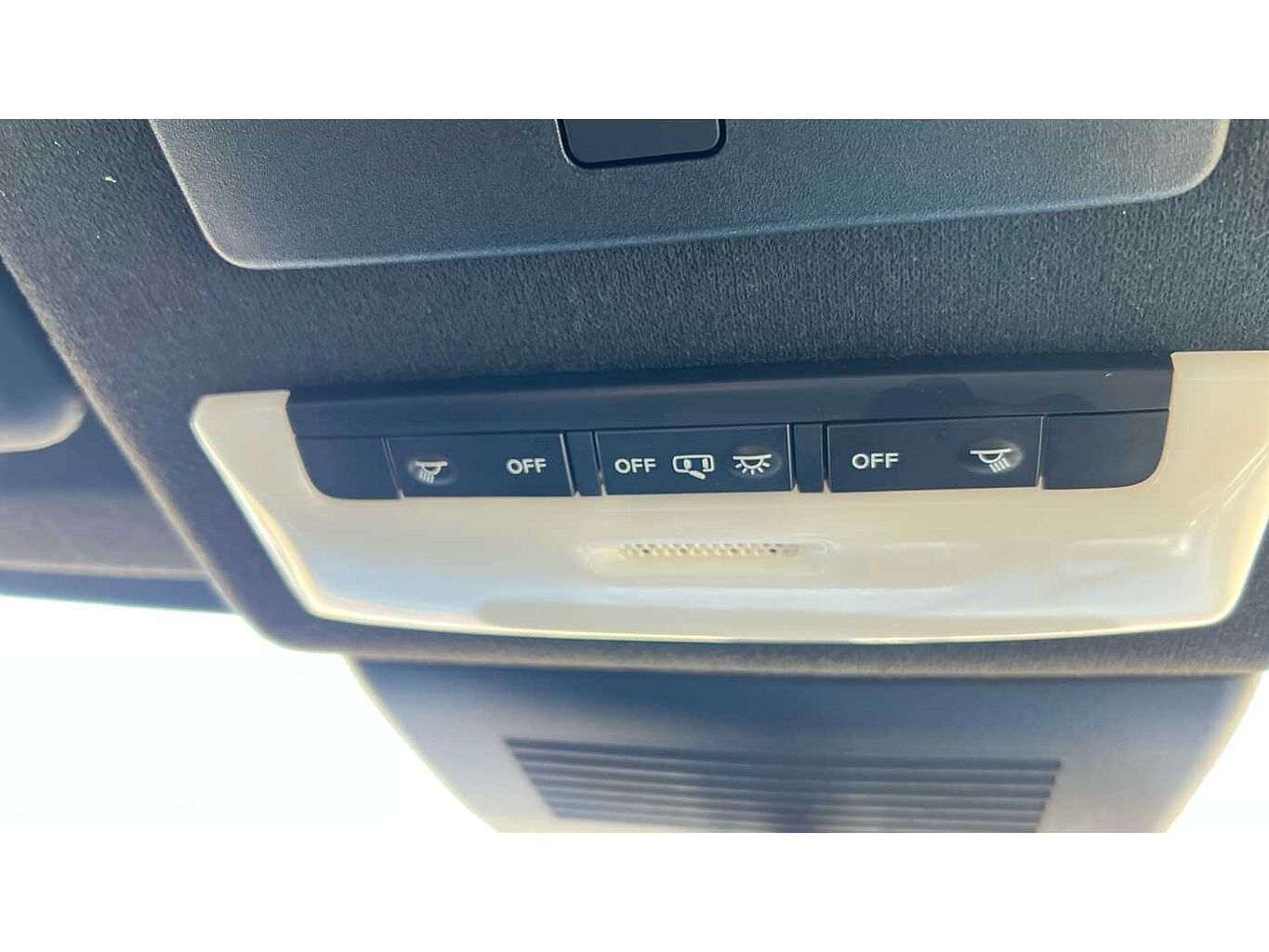 Nissan Juke 1.6 (143ps) Hybrid N-Connecta Auto