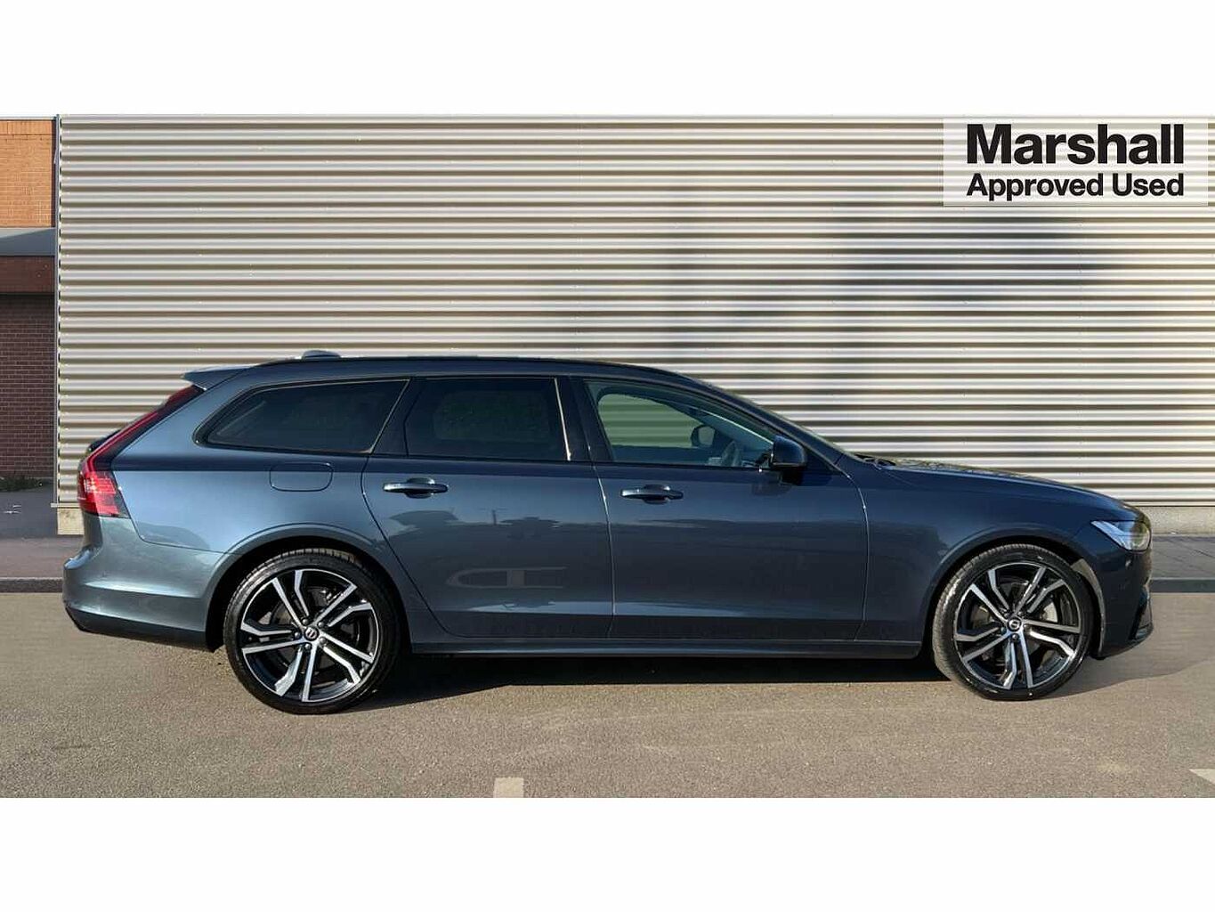 Volvo V90 2.0 B5P Ultimate Dark 5dr Auto