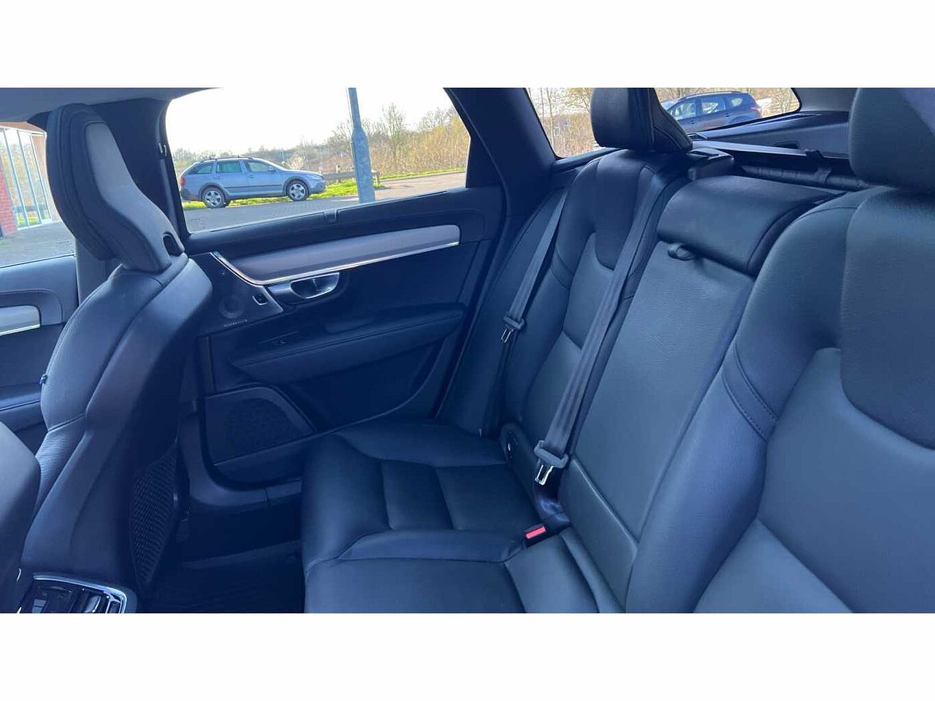 Volvo V90 2.0 B5P Ultimate Dark 5dr Auto