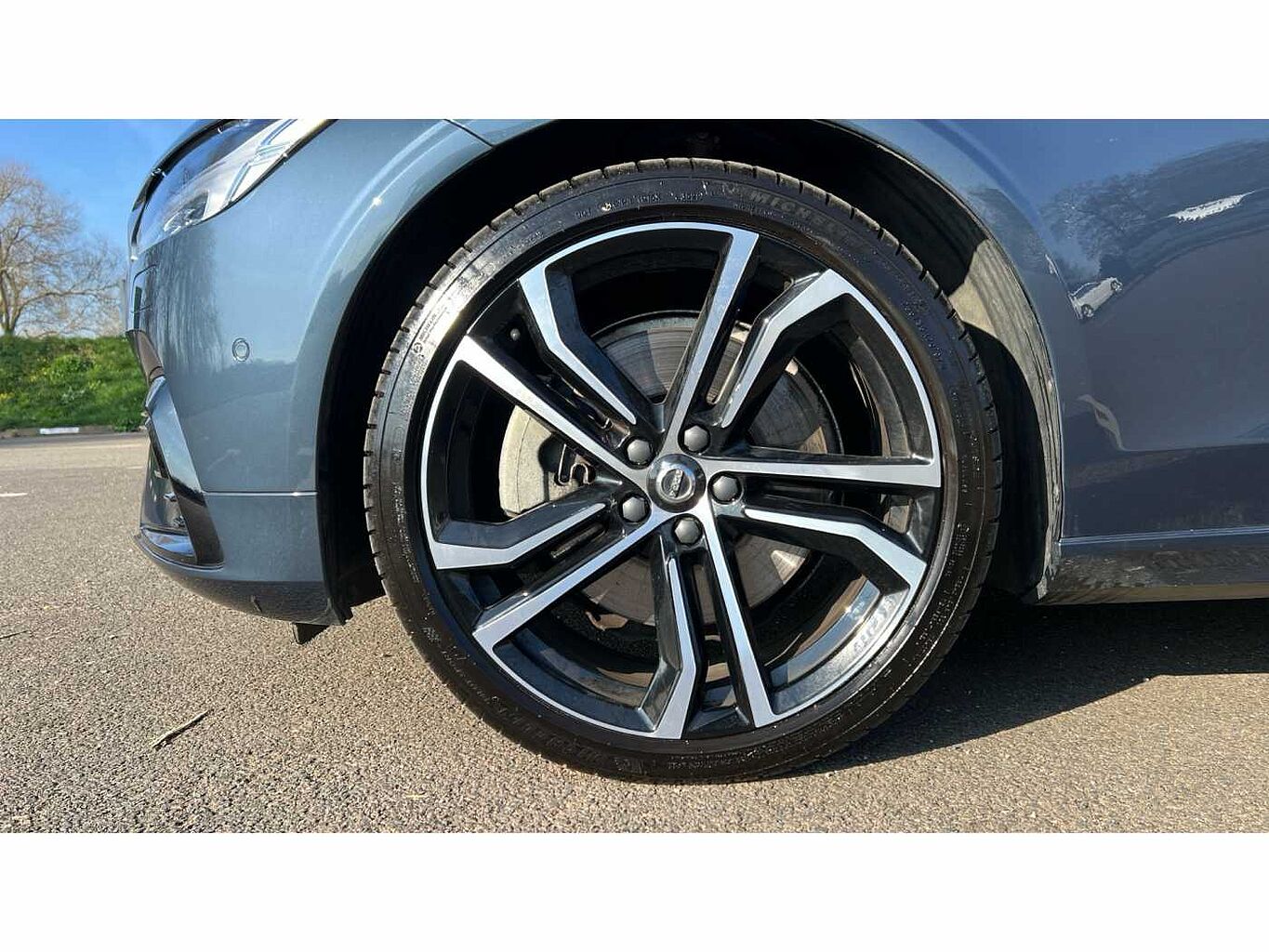Volvo V90 2.0 B5P Ultimate Dark 5dr Auto