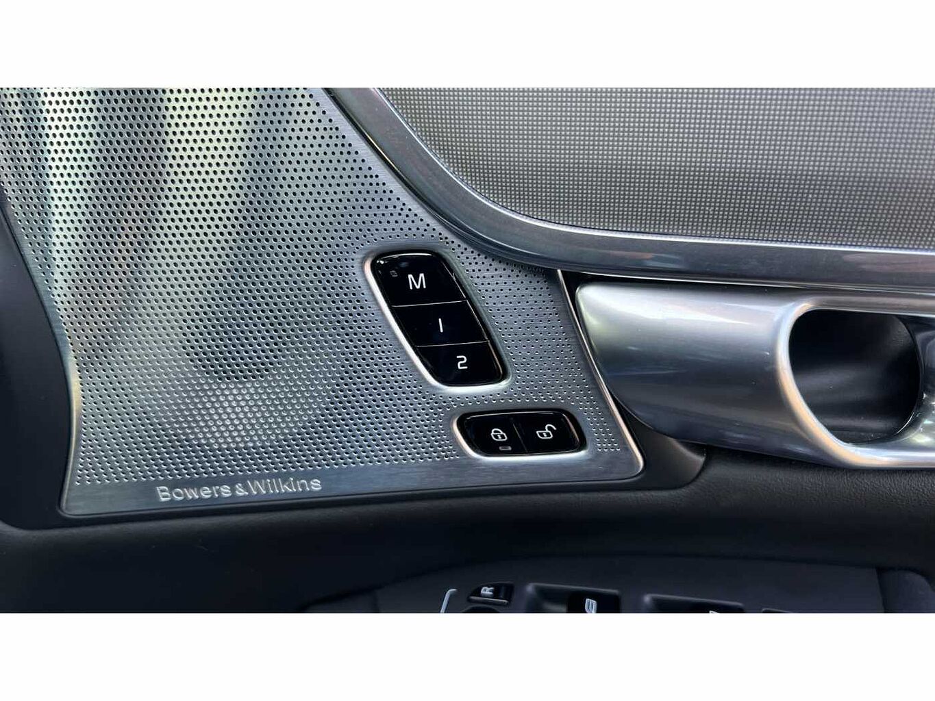 Volvo V90 2.0 B5P Ultimate Dark 5dr Auto