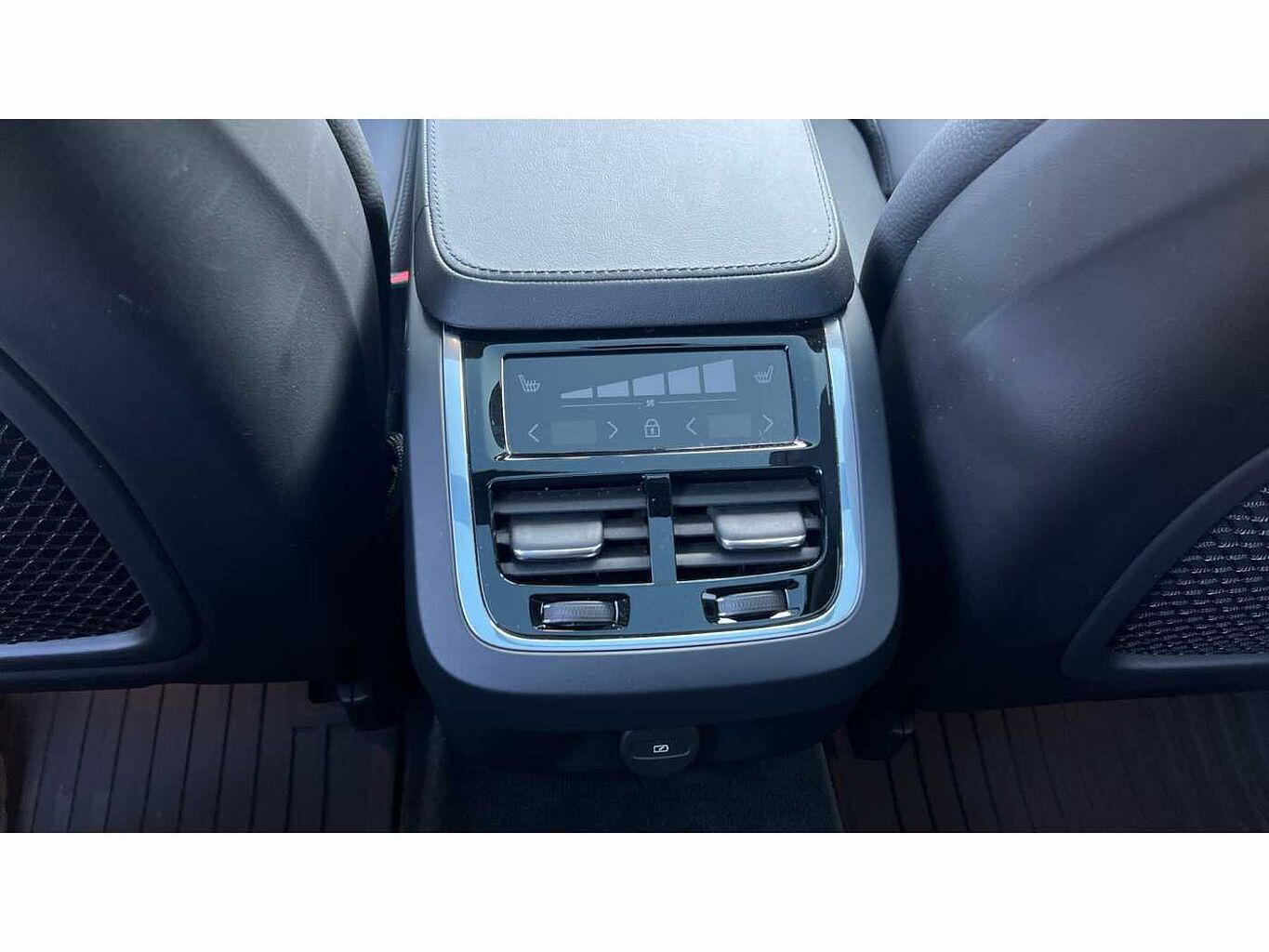 Volvo V90 2.0 B5P Ultimate Dark 5dr Auto