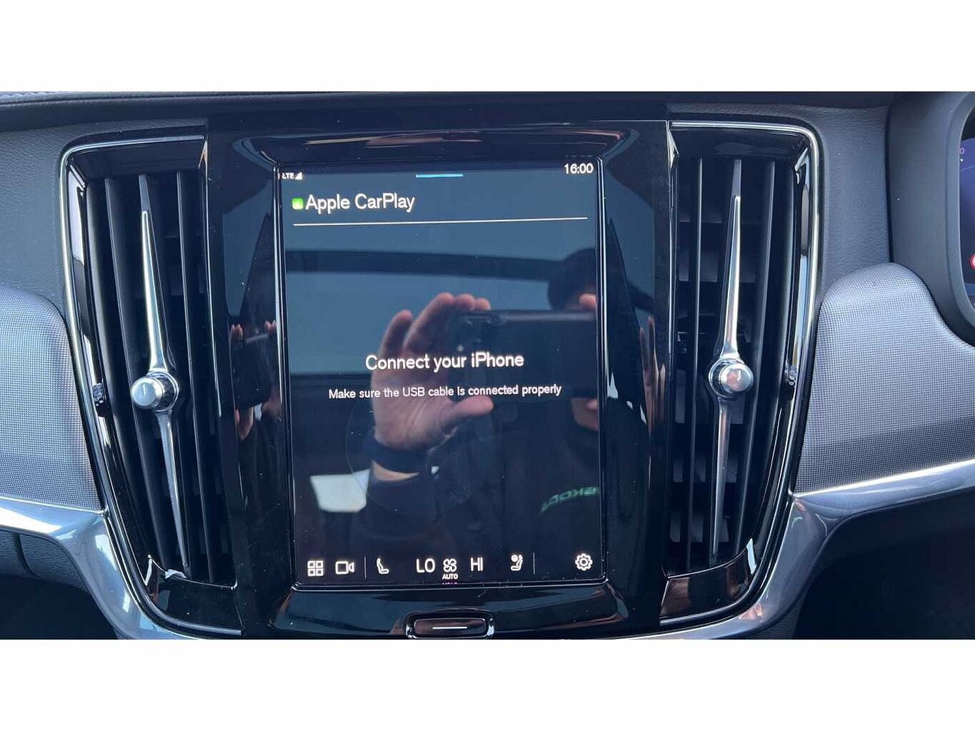 Volvo V90 2.0 B5P Ultimate Dark 5dr Auto