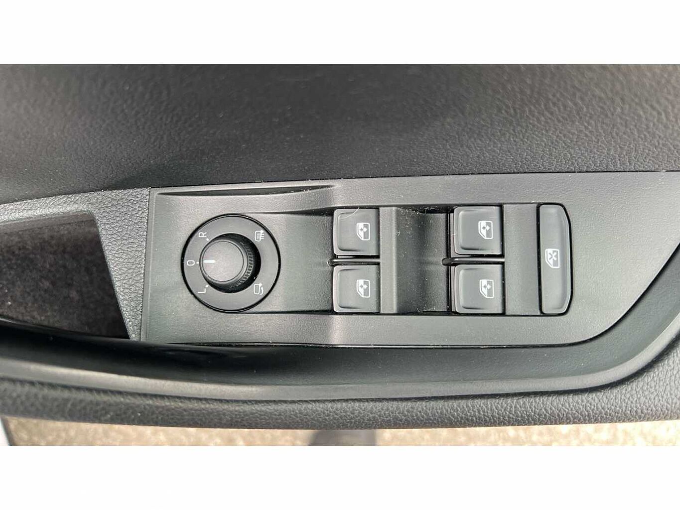 SKODA Superb 1.5 TSI 150ps SE Technology ACT DSG Estate