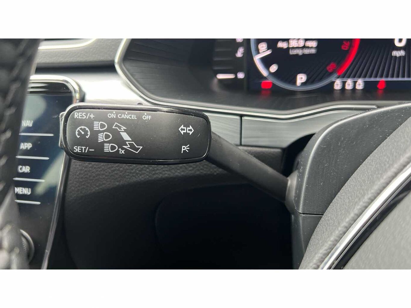 SKODA Superb 1.5 TSI 150ps SE Technology ACT DSG Estate